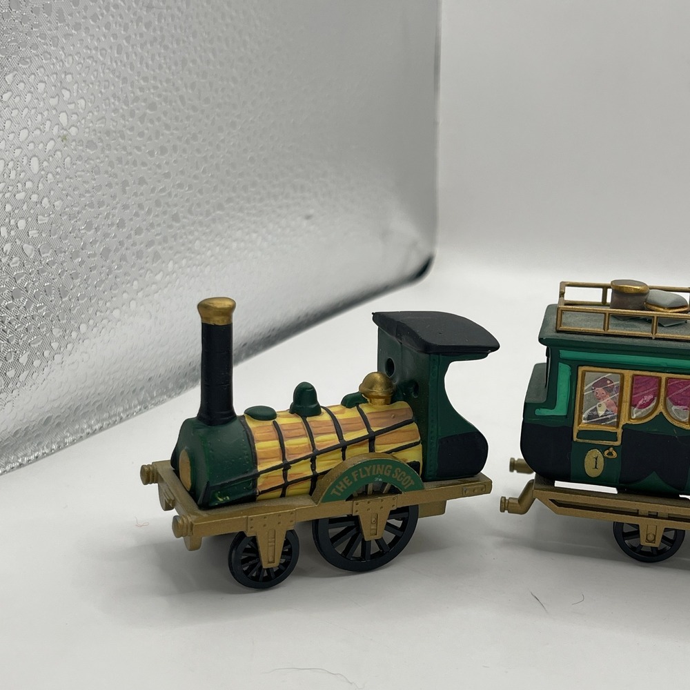 Dept 56 Heritage Village The Flying Scot Train Set 4 Porcelain Pieces 5573-5 - Picture 4 of 12